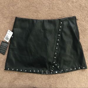 Forever 21 faux black leather studded skirt